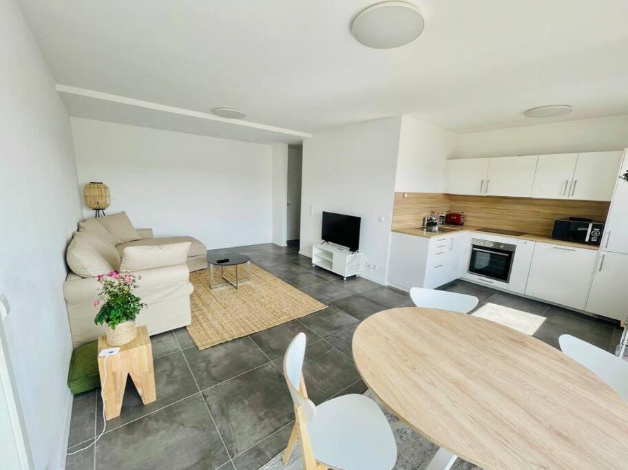 Apartment Large 1 Bedroom In Center With Terrace & Parking - 67b Luxemburg